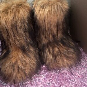 Brown faux fur boots